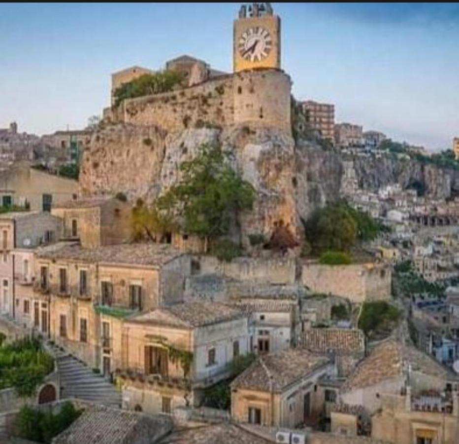 Casa Vacanze Modica Charme Exterior foto