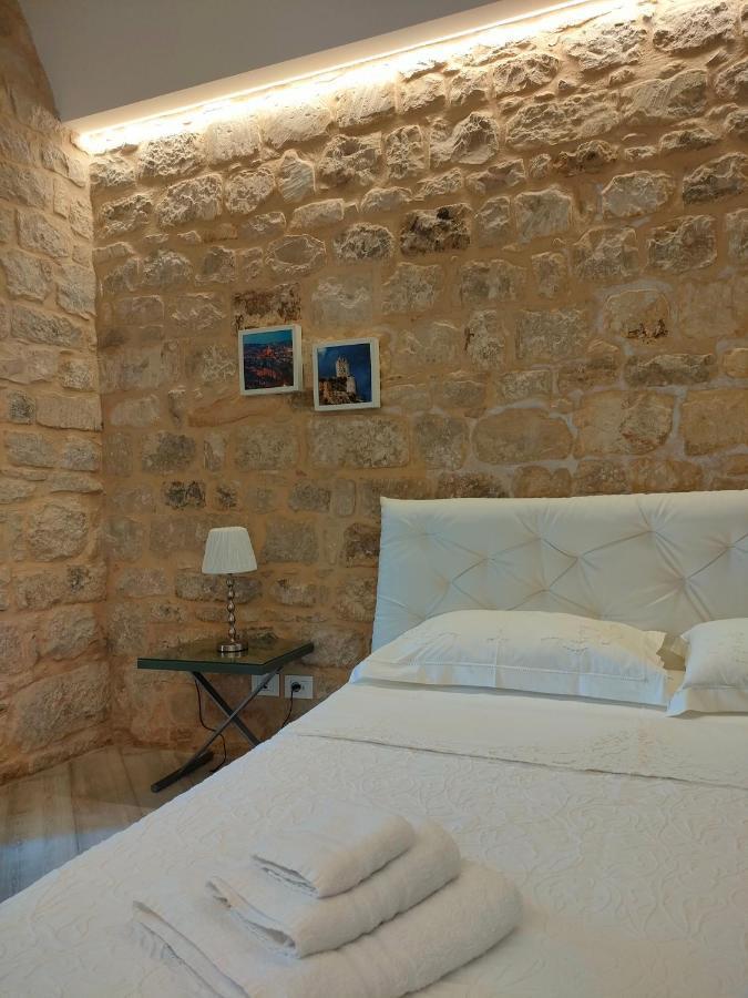 Casa Vacanze Modica Charme Exterior foto